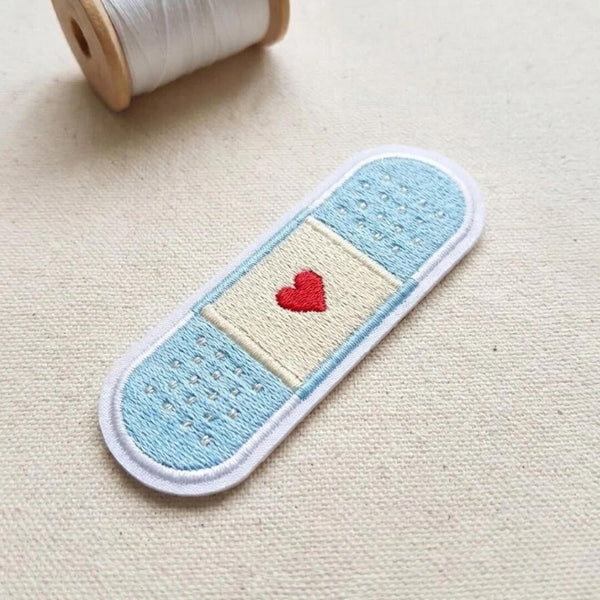 Bandage Heart Iron On Patch Cute Nurse Medical Decoration Iron On Embroidered Patch — Iron-on patch